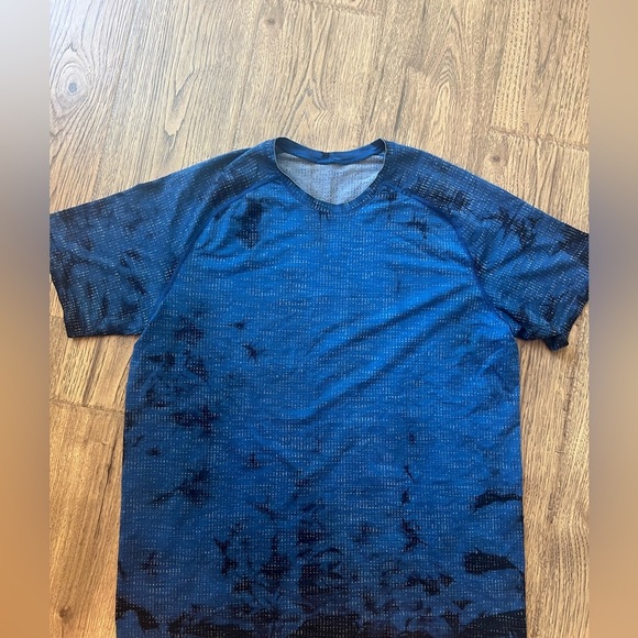 Lululemon Mens Metal Vent Tech 2.0 To Dye For Tie Dye Sport Ventilated Tee XXL - Picture 1 of 5